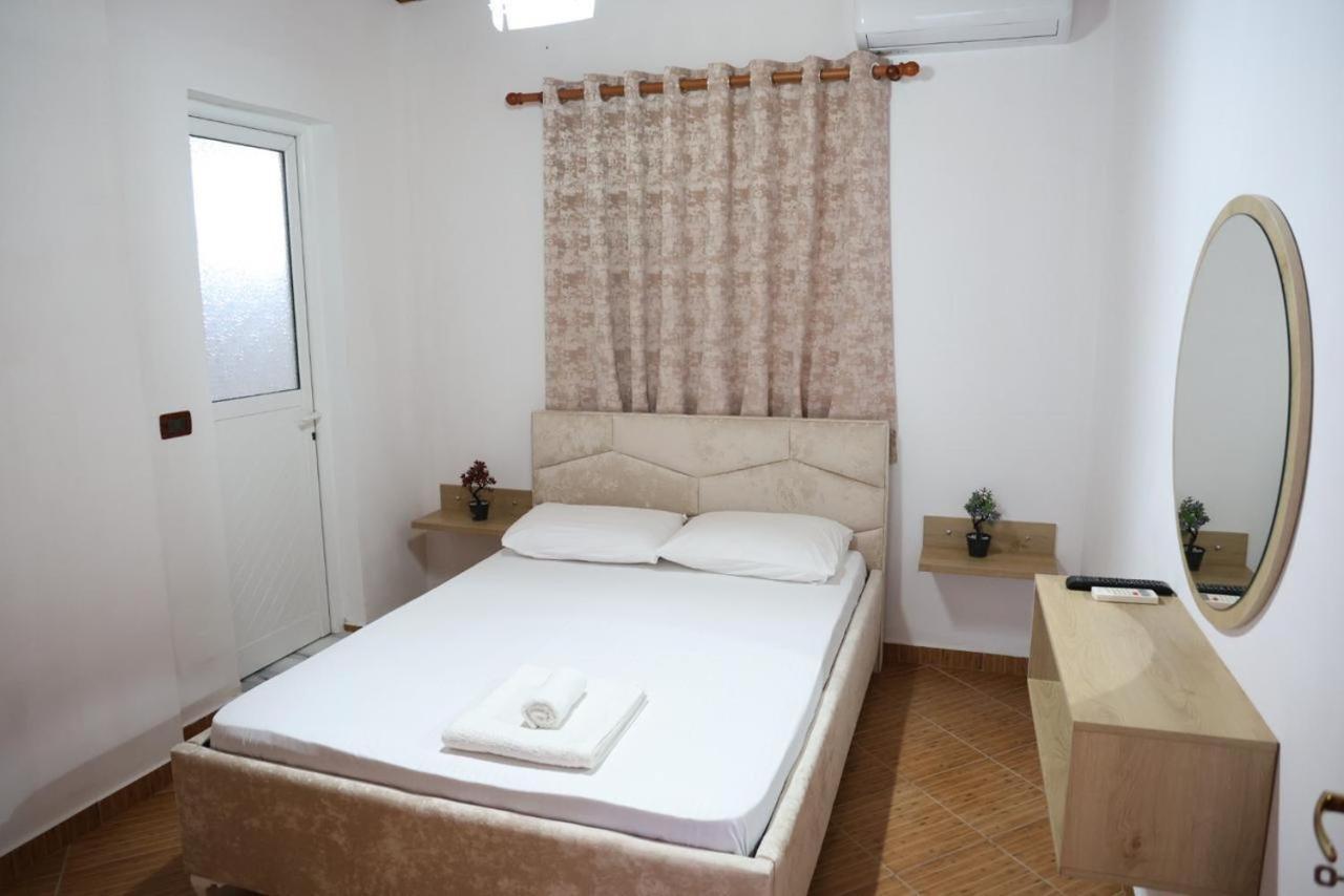 Apartments Villa Luti Stjar Buitenkant foto