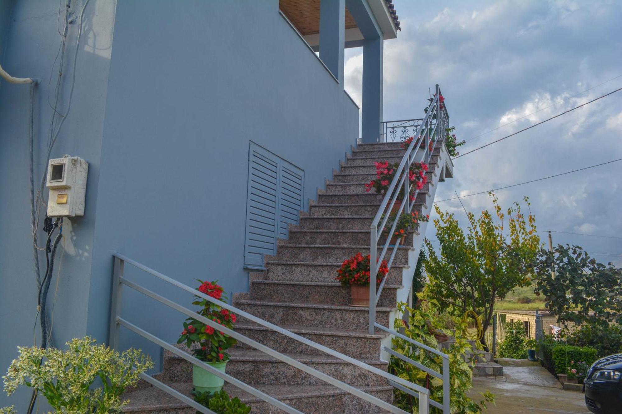 Apartments Villa Luti Stjar Buitenkant foto
