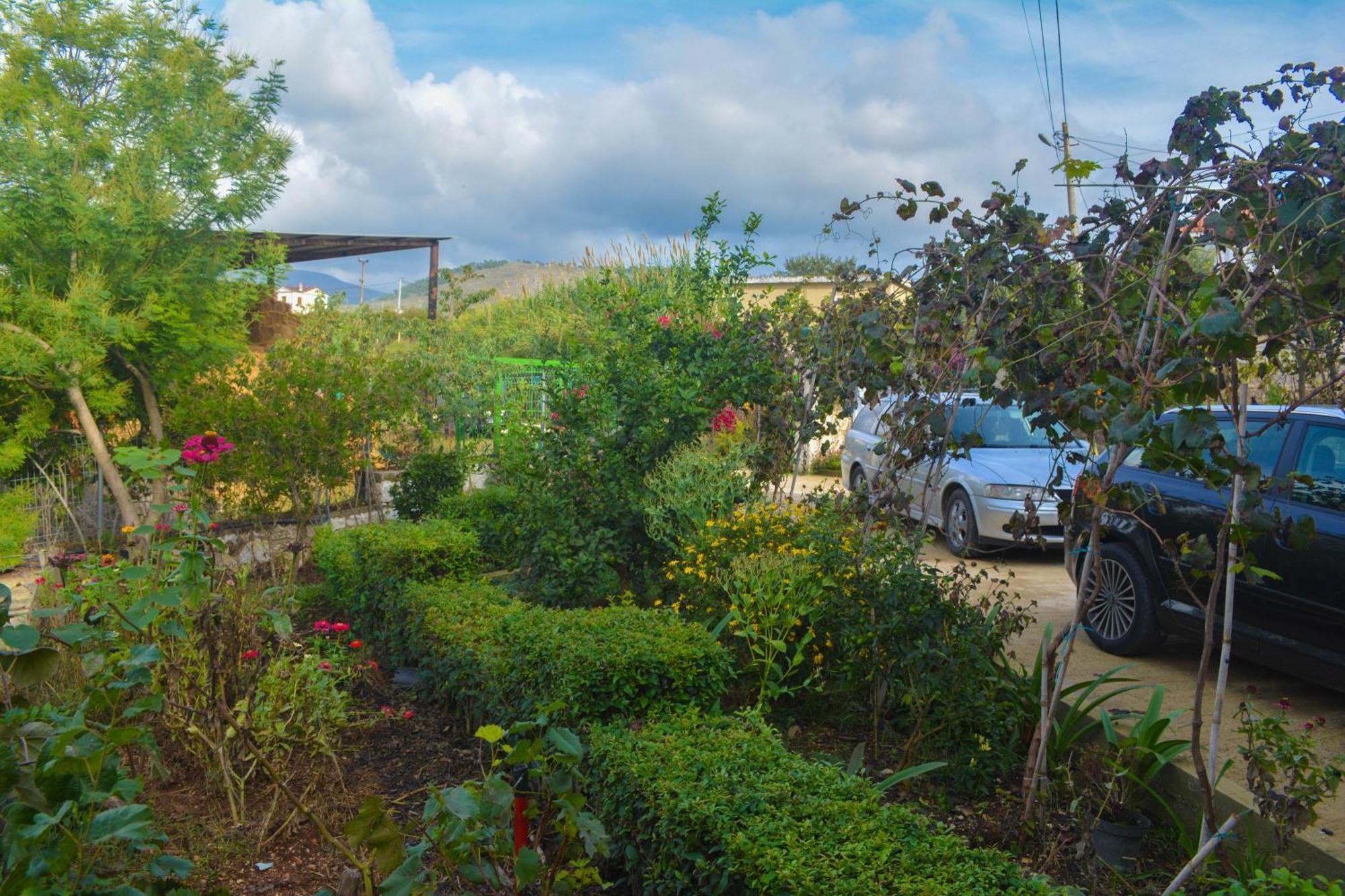 Apartments Villa Luti Stjar Buitenkant foto